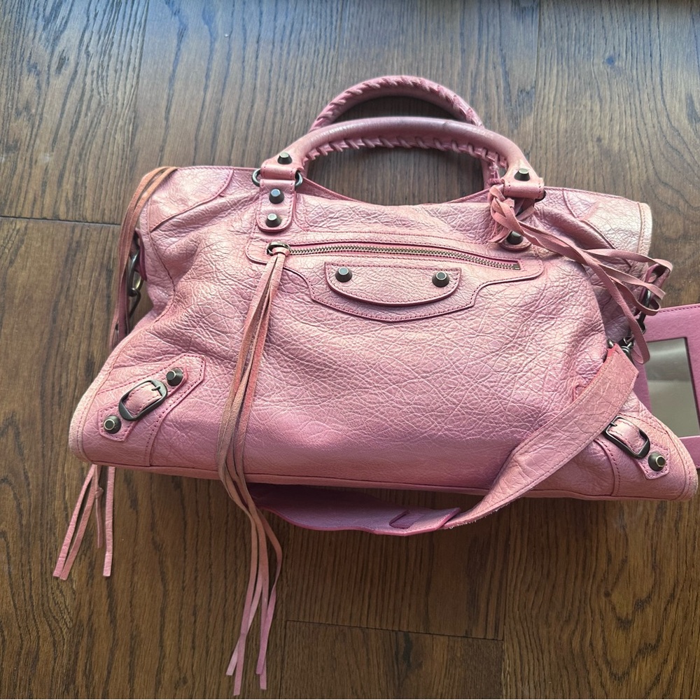 Pink vintage balenciaga city bag